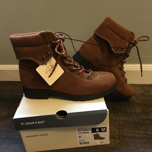 Women's Hiking Boots (Memory Foam; St. John's Bay; Brown/Cognac)